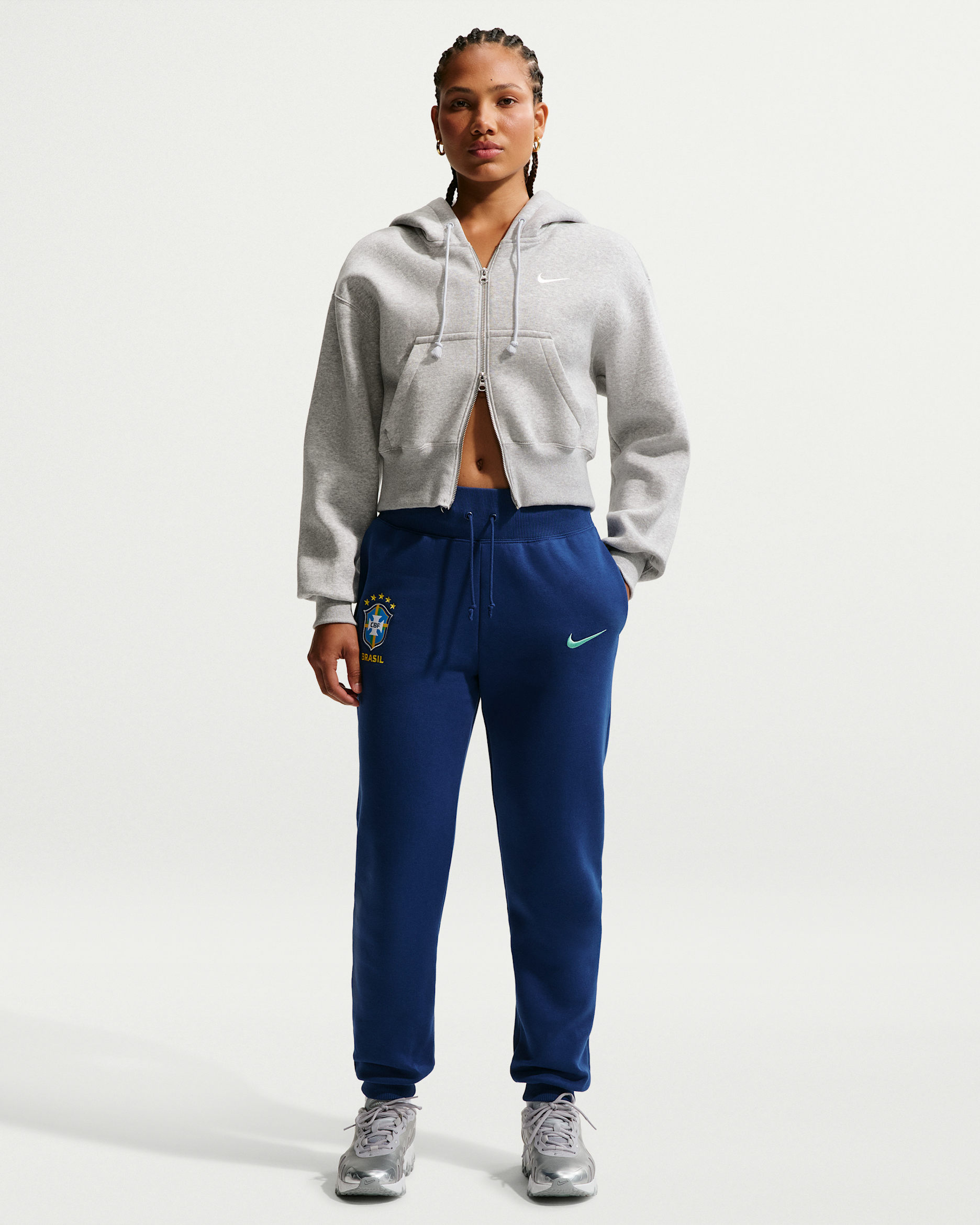 Brazil Phoenix Fleece Women's Nike Soccer High-Waisted Pants. Nike.com